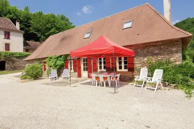 Image de Belle maison de vacances avec piscine