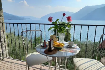 Image de Appartement moderne avec balcon à Vello