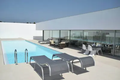 Image de Villa moderne avec jardin et piscine à Óbidos