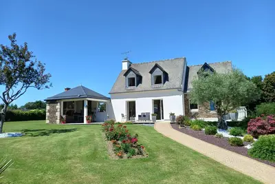 Image de Jolie maison de vacances à Epiniac avec jardin