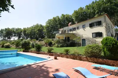 Image de Villa à Óbidos avec Piscine et Vignobles