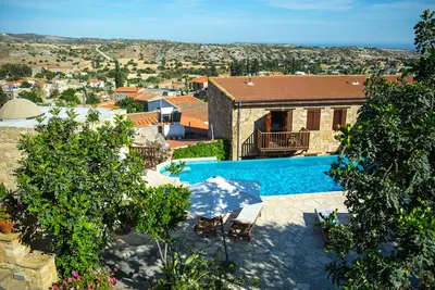 Image de Eveleos Country House