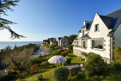 Image de Belle maison de vacances avec vue sur la mer
