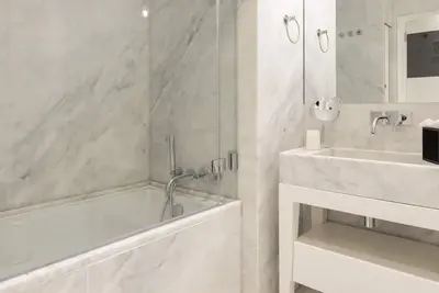Chiado Mercy - Lisbon Best Apartments