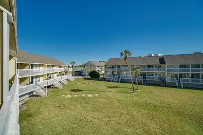 Sandpiper Cove Resort by Panhandle Getaways