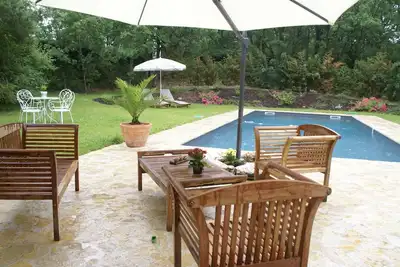 Image de Belle maison de vacances avec piscine