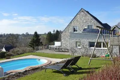 Image de Villa à Stavelot avec Sauna et Piscine