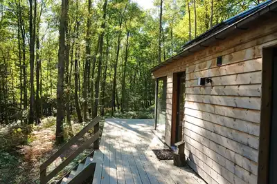 Image de Chalet moderne situé dans les bois