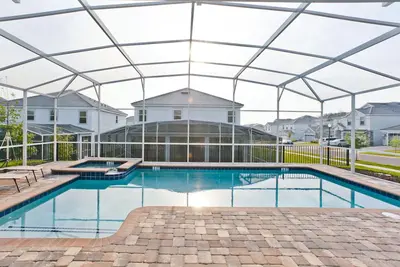 Image de NewMarque New Luxury⭐- 9Bed \/ 5Bath Home dans ChampionsGate être les premiers!