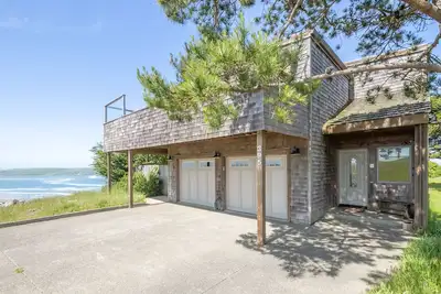 Image de «Wabi Tei» sérénité avec vue panoramique sur l'océan. Spa, Bbq, Xbox, WiFi, Animaux Ok