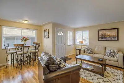 Image de Belle maison, accès facile à tout!