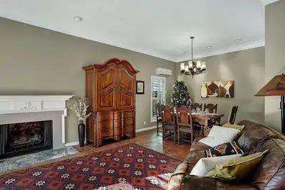 Image de Enchanting Southwest Serenity - So Pratique pour le golf, l'épicerie et les restaurants!