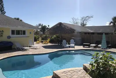Image de Superbe maison Cocoa Beach avec piscine chauffée - à quelques pas de la plage!