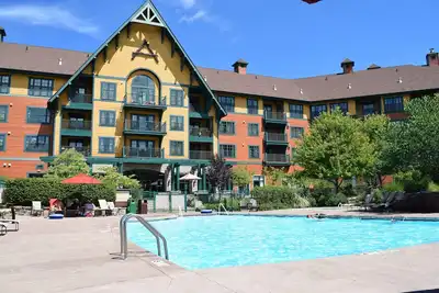 Image de Located next to the Ski Resort, Bike Park and Water Park