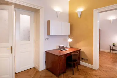 Image de Mordecai Twelve Apartments by Adrez Living