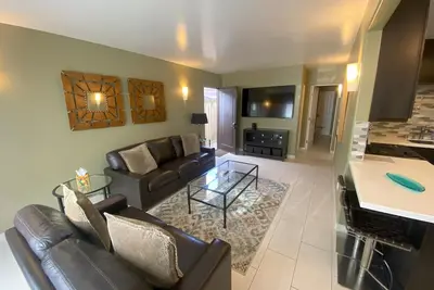 Image de Emplacement parfait à quelques pas de la plage, 6 couchages, terrasse privée et parking
