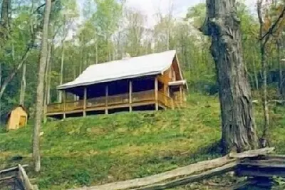 Image de 100 acres privés de splendeur montagnarde. Vous ne trouverez rien d'autre comme ça!