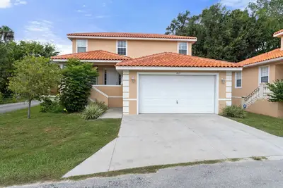Image de Villa de luxe 5br sur la rivière Homosassa. Parfait pour l'observation des pétoncles et des lamantins