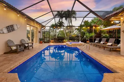 Image de Tivoli Paradise - Boutique Luxury Pool \/ Spa House w Lake View Close to Beach