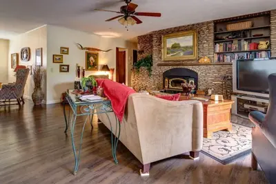 Image de Beautiful Georgetown Square Minutes De Riverside Country Home, Famille & Animaux
