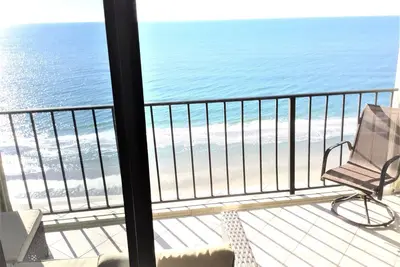 Image de Corner Oceanfront_3BR__Stately Decor_Roomy_Stunning Views
