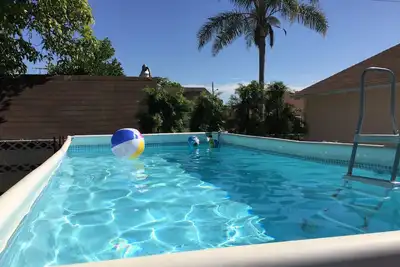 Image de Pool House unique, 0. 7mile to Convention, 1. 5 miles Ă Disney, familial et convivial!