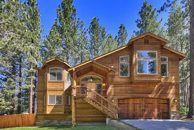 Image de Nouveau Maison De Luxe - 3 Hot Tubs, 5 Flat Tv, 3 chambres de maître, maison de ski