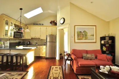 Image de Bramble Rose Cottage au coeur de Niagara on the Lake
