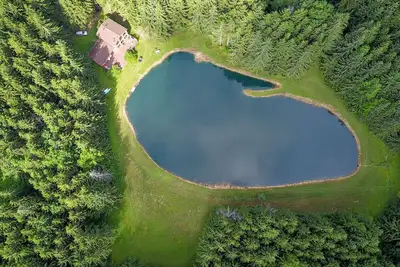 Image de Evergreen Vista - Serene Country Estate dans les Finger Lakes