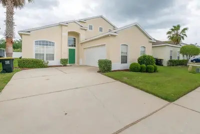 Image de Villa de luxe de 5 chambres près de Disney avec piscine privée \/ spa, WiFi et Sonos