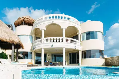 Image de Immaculée Oceanfront Villa \/ 10 min. de Tulum \/ Offres de fin d'année!