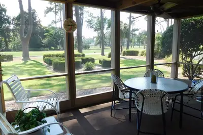Image de Sea Pines, No Stairs, Screen Porch Overlooks 9th Tee, Private, Quiet, 186 Reviews!