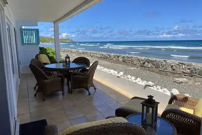 Image de Ocean's Edge Luxury 'Kathryn's Joy' Oceanfront Condo \/ Fema accueillis