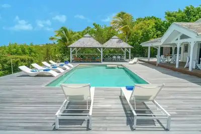 Image de Saint Martin, Terres Basses(Low Lands ), Villa Azur, piscine, jacuzzi, tennis privé