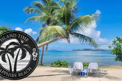 Image de Sapphire Beach Resort, niveau de la plage, WiFi, Étapes vers l'eau! Bât A