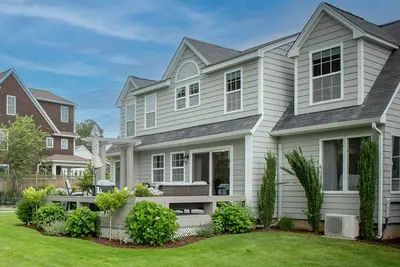 Image de Narragansett Pier's Hadley's Seaside Cottage