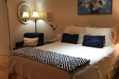 Image de Uptown Dallas - Charmant Studio 1b, WiFi, Parking, Près des Restaurants & Commerces & Sa