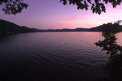 Image de Amazing Lake George Waterfront - Couchers de soleil et plage de la ville à proximité