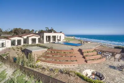 Image de Malibu Ocean Front Villa de luxe, 11k Sq Ft, 6bed \/ 11bath