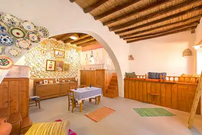 Image de \"Tsampika\" maison traditionnelle Archangelos Rhodes