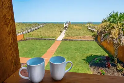 Ocean Front- Meubles de luxe - Vues incroyables Vues sur l'océan depuis chaque chambre