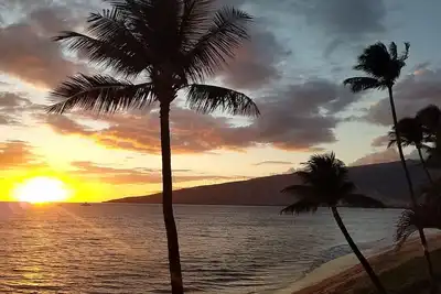 Vue sur l'océan sans obstacle en bord de mer, emplacement privilégié: climatisation, Wi-Fi \/ parking gratuit, téléviseurs Hd