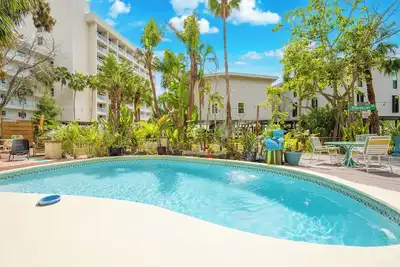 Image de Treasure Island Beach Florida, Piscine Wifi à pied du studio sur la plage pour 4 personnes