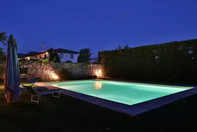 Image de maison \/ villa - 9 pièces - 11\/12 personnes