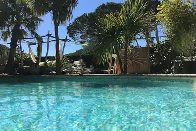 Image de Villa De Caractere Piscine Dans Golf De Saint Tropez