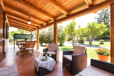 Image de Villa Porticciolo proche des plages pour 6 personnes avec grand jardin WiFi