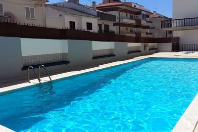 Image de T2 près de la plage, avec piscine, Wifi et télévision par câble, à Praia do Pedrogão