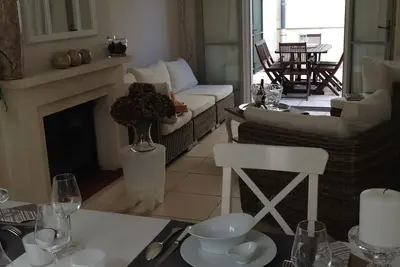 Image de Villa au coeur de St Rémy de Provence. Tout à pied! Parking privé gratuit!