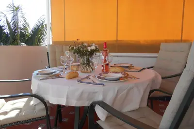 Image de Appartement Caracola. Climatisation, Wifi, Terrasse, Garage. Plage à 300 mètres