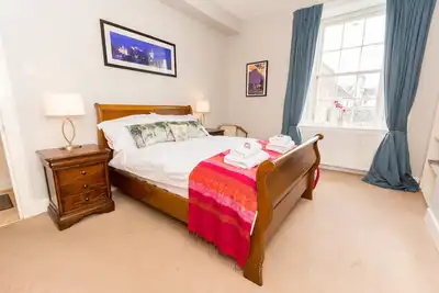 Image de Thistle de luxe nouvelle ville 1 lit Apt Super King Bed
